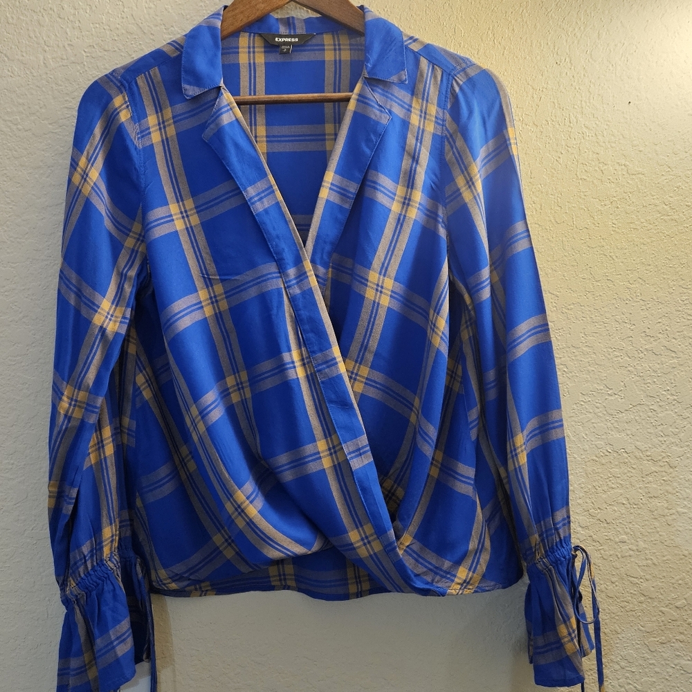 Express Wrap Front Blouse Womens Size SP Blue Yellow Plaid V-neck Flutter Sleeve
